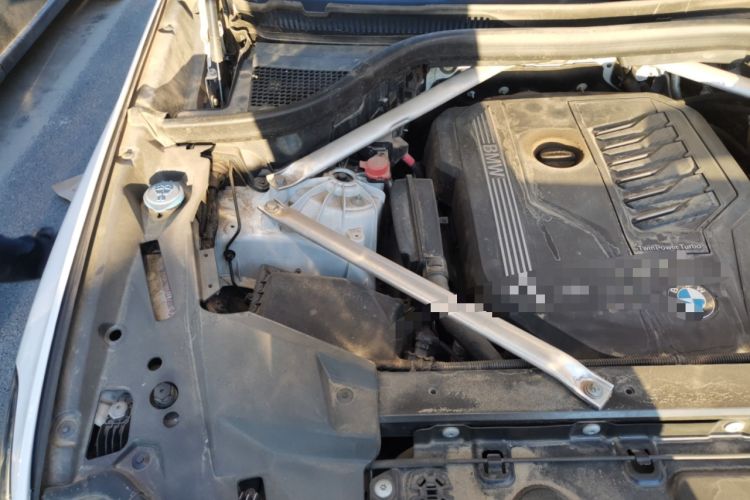 Used BMW X5  Engine Bay Right