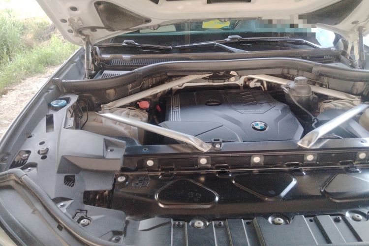 Used BMW X5 2020 xDrive30i X Design Package Engine Bay Right