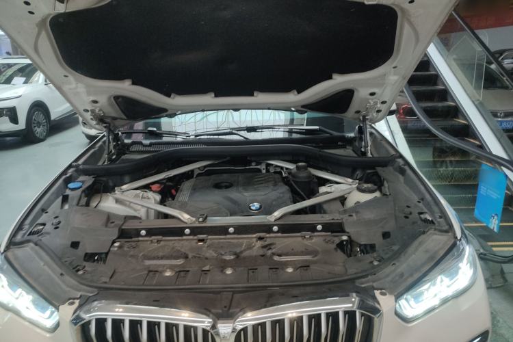 Used BMW X5 2020 xDrive30i X Design Package Engine Bay