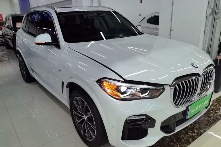 Used BMW X5 2020 xDrive30i M Sport Package Exterior 1