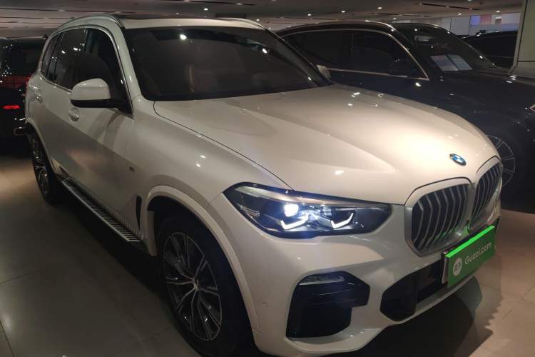Used BMW X5 2020 xDrive30i M Sport Package Exterior 1