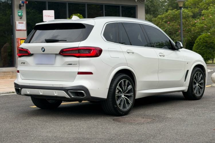 Used BMW X5 2020 xDrive30i M Sport Package Exterior 2