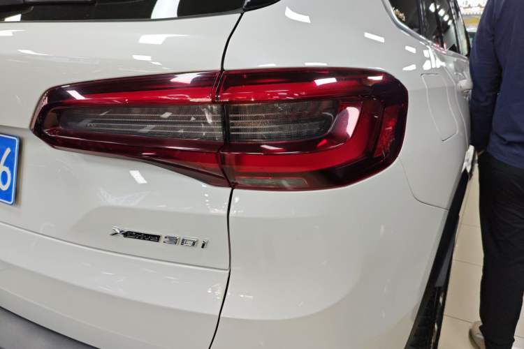 Used BMW X5 2020 xDrive30i X Design Package Exterior 3
