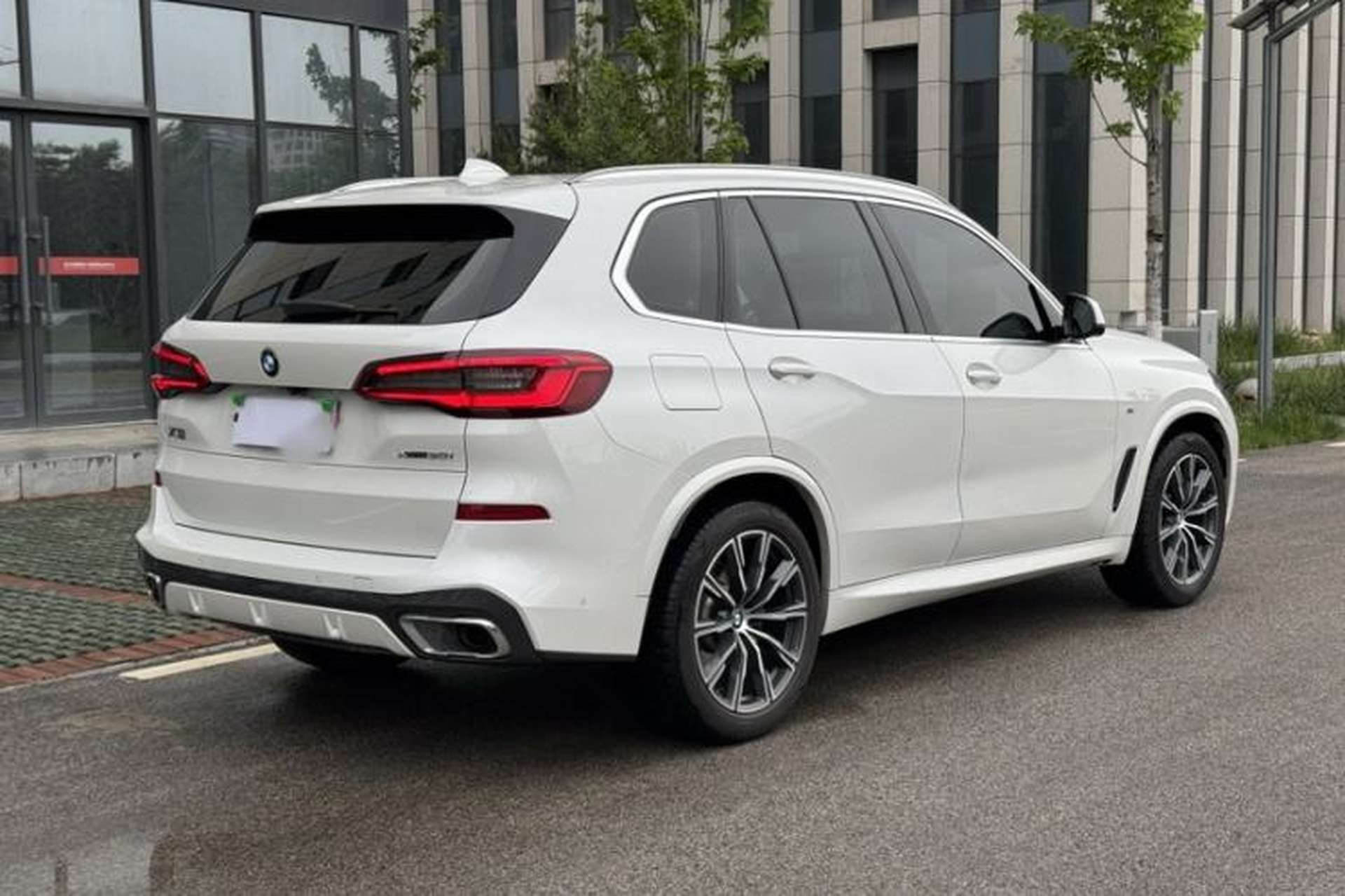Used BMW X5 2020 xDrive30i M Sport Package Exterior 7