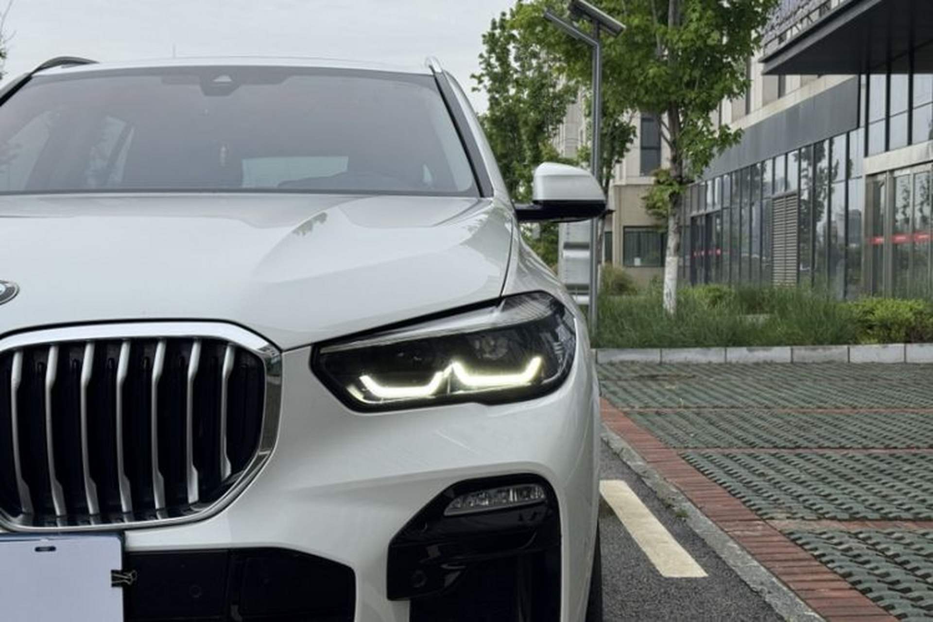 Used BMW X5 2020 xDrive30i M Sport Package Exterior 9