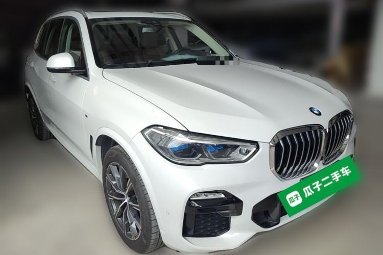 Used BMW X5 2020 xDrive30i M Sport Package Front Right 45 Deg