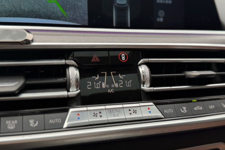 Used BMW X5 2020 xDrive30i M Sport Package Interior 2