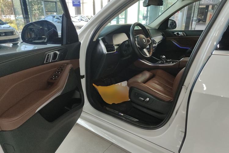 Used BMW X5 2020 xDrive30i M Sport Package Interior 3