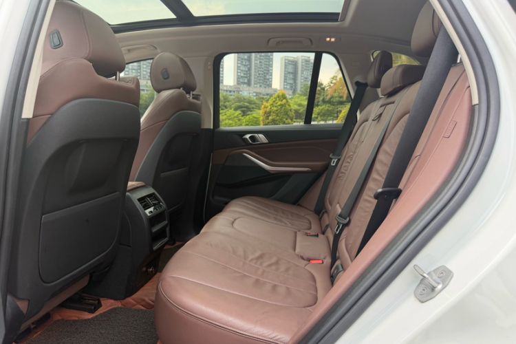 Used BMW X5 2020 xDrive30i M Sport Package Interior 5