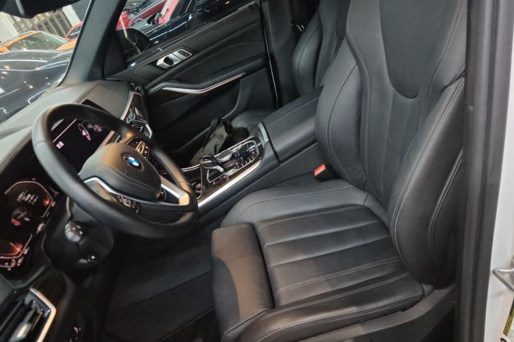 Used BMW X5 2020 xDrive40i XLine U.S. specification Left Front Seat