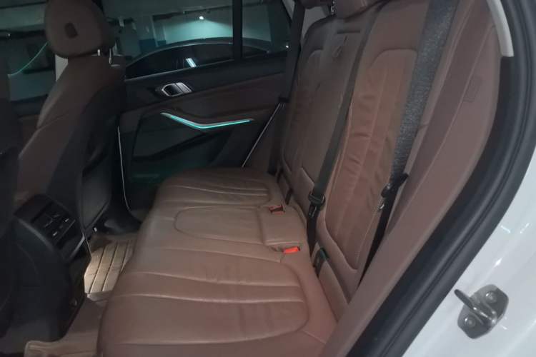 Used BMW X5 2020 xDrive30i M Sport Package Left Rear Seat