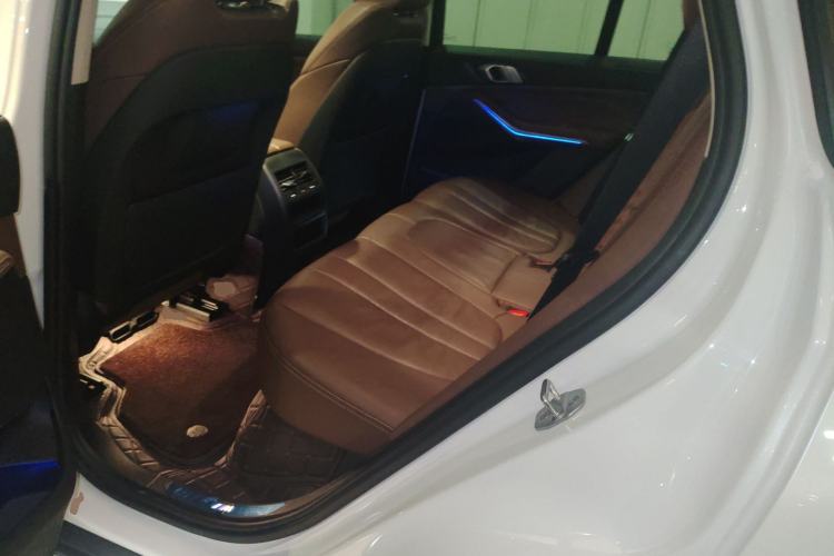 Used BMW X5 2020 xDrive30i M Sport Package Left Rear Seat