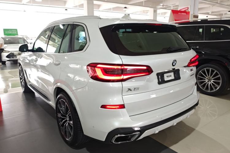 Used BMW X5 2020 xDrive30i M Sport Package Rear Left 45 Deg