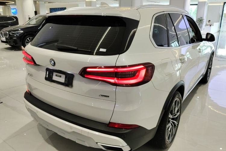 Used BMW X5 2020 xDrive30i X Design Package Rear Right 45 Deg