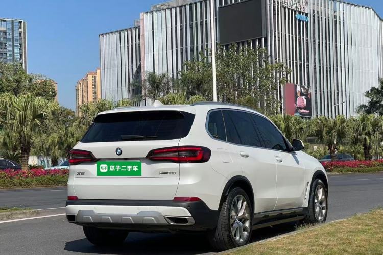 Used BMW X5 2020 xDrive30i X Design Package Rear Right 45 Deg