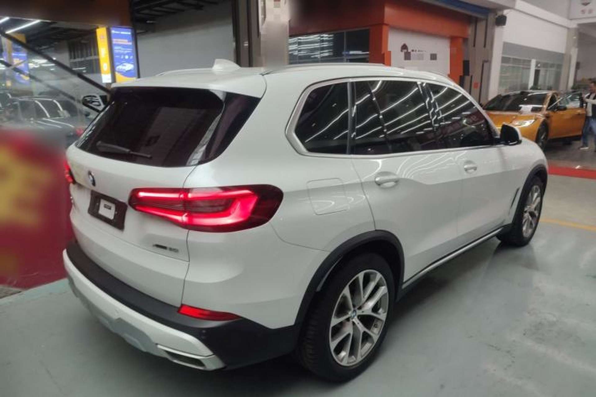 Used BMW X5 2020 xDrive30i X Design Package Rear Right 45 Deg