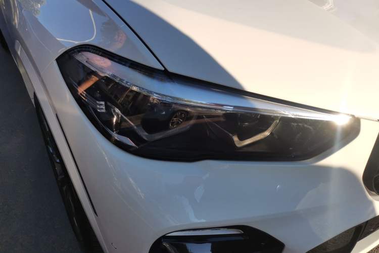 Used BMW X5  Right Front Headlight
