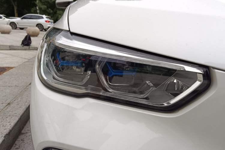 Used BMW X5 2020 xDrive40i M Sport Package Right Front Headlight
