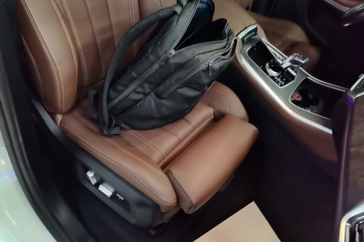 Used BMW X5 2020 xDrive30i M Sport Package Right Front Seat