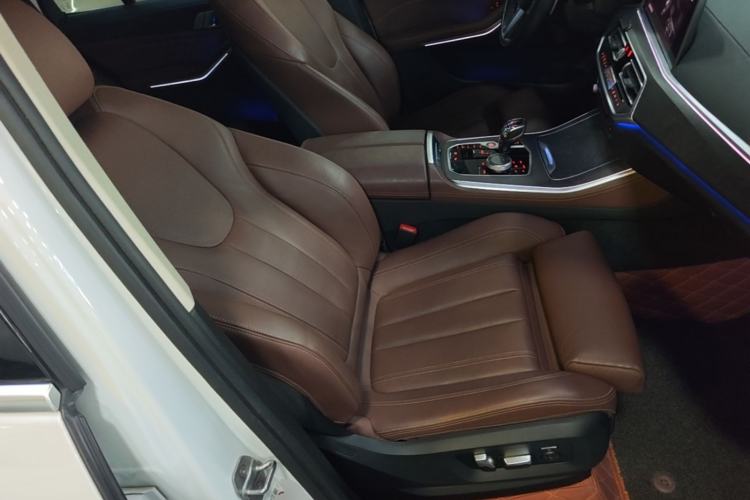 Used BMW X5 2020 xDrive30i M Sport Package Right Front Seat