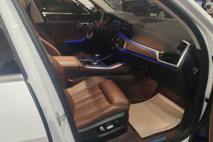 Used BMW X5 2020 xDrive30i M Sport Package Right Front Seat