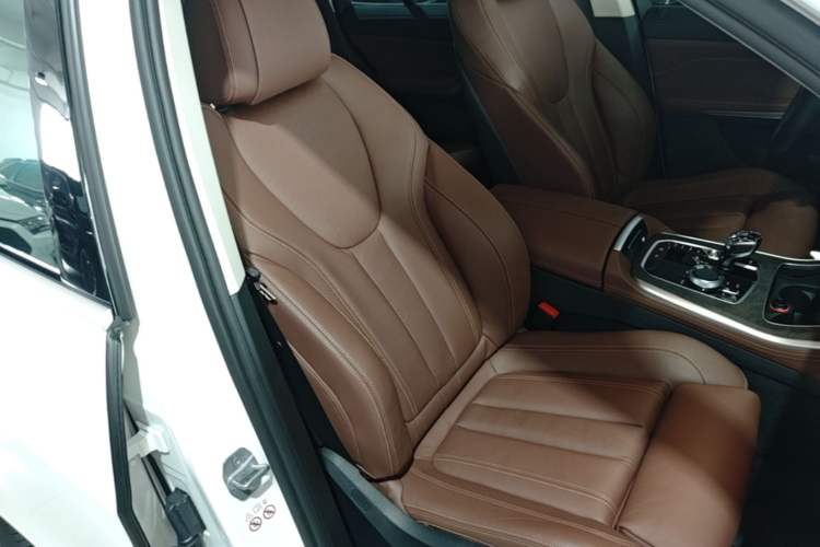 Used BMW X5 2020 xDrive30i M Sport Package Right Front Seat