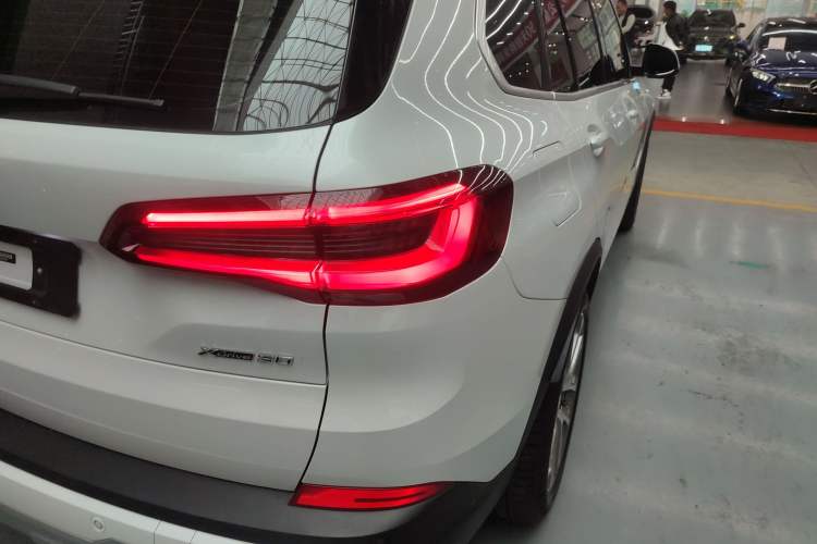 Used BMW X5 2020 xDrive30i X Design Package Right Rear Taillight