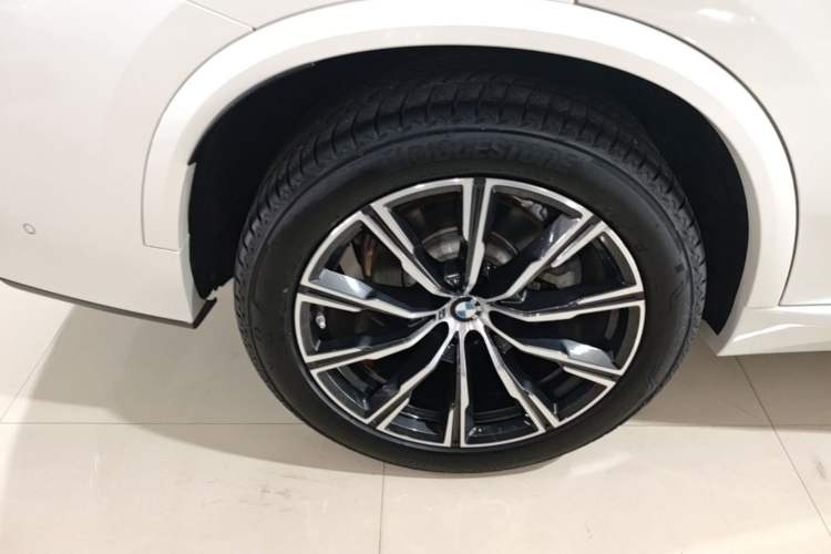 Used BMW X5 2020 xDrive30i M Sport Package Right Rear Wheel Hub