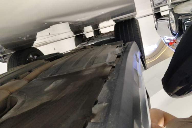 Used BMW X5 2020 xDrive30i X Design Package Right Side Sill