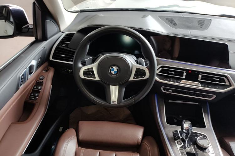Used BMW X5 2020 xDrive30i M Sport Package Steering Wheel