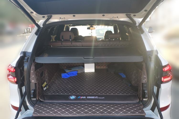 Used BMW X5  Trunk