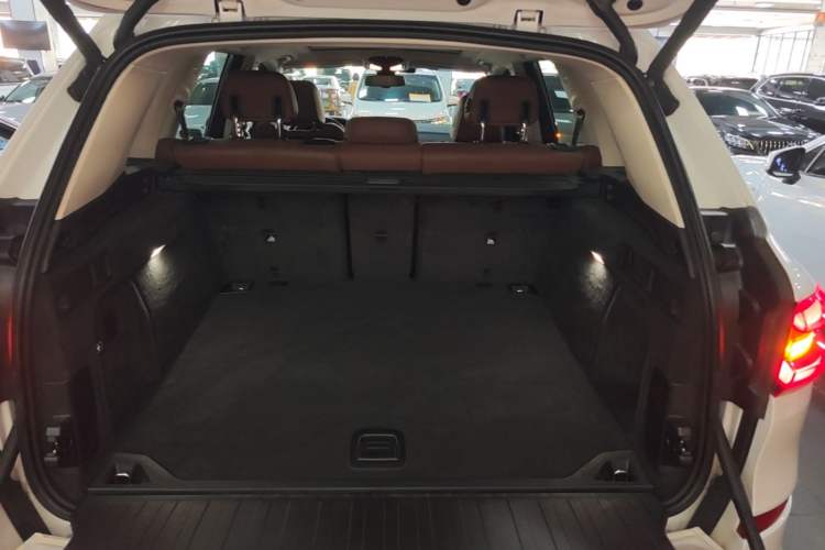 Used BMW X5 2020 xDrive30i M Sport Package Trunk