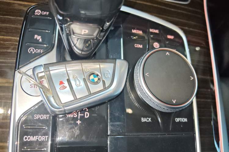 Used BMW X5 2020 xDrive40i XLine U.S. specification Vehicle Key