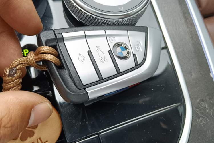 Used BMW X5 2020 xDrive40i M Sport Package Vehicle Key