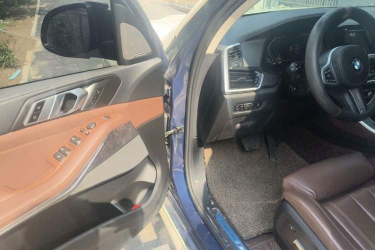 Used BMW X5 2020 xDrive40i M Sport Package Driver Seat