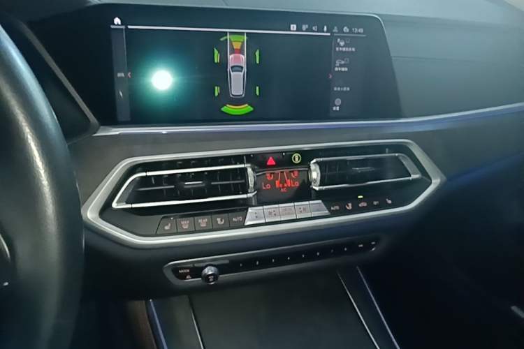 Used BMW X5 2021 xDrive30i X Design Package Audio And AC Panel