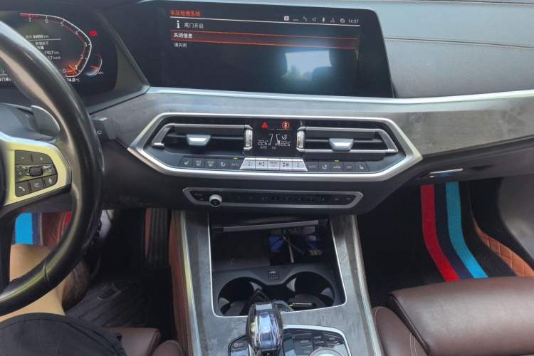 Used BMW X5 2021 xDrive40i M Sport Package Audio And AC Panel