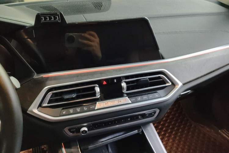Used BMW X5 2021 Restyled xDrive30i M Sport Package Audio And AC Panel