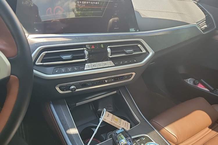 Used BMW X5 2021 xDrive30i M Sport Package Audio And AC Panel