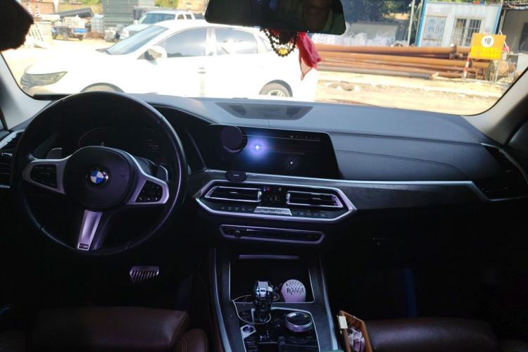 Used BMW X5 2021 xDrive30i M Sport Package Center Console