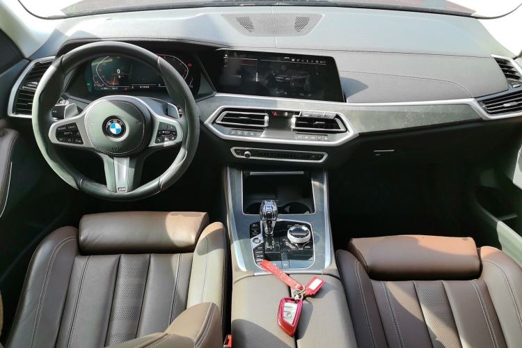 Used BMW X5 2021 Restyled xDrive30i M Sport Package Center Console