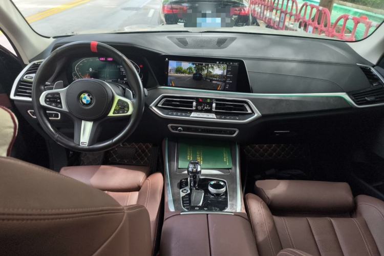 Used BMW X5 2021 xDrive30i M Sport Package Center Console