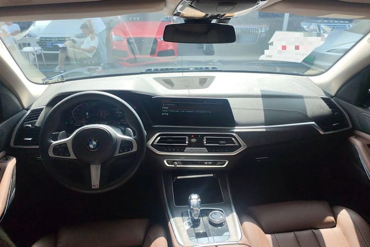 Used BMW X5 2021 xDrive30i M Sport Package Center Console
