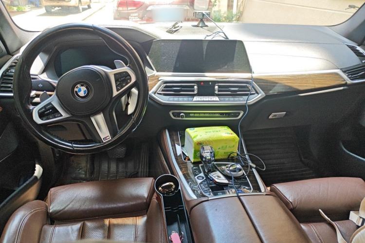 Used BMW X5 2021 xDrive30i M Sport Package Center Console