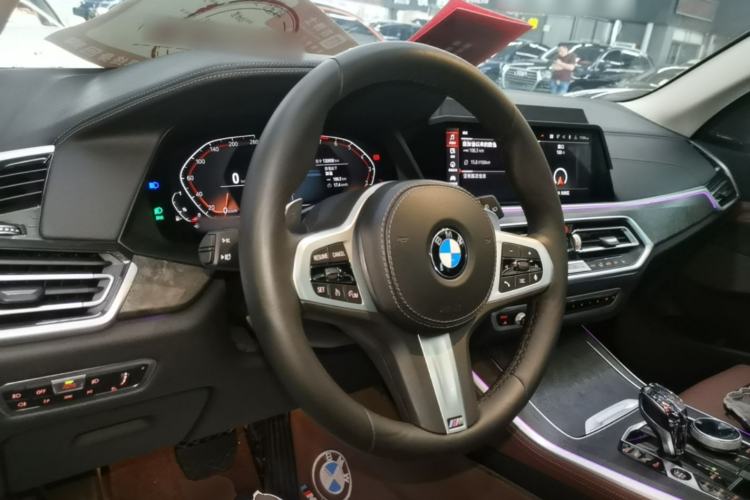 Used BMW X5 2021 xDrive40i M Sport Package Center Console