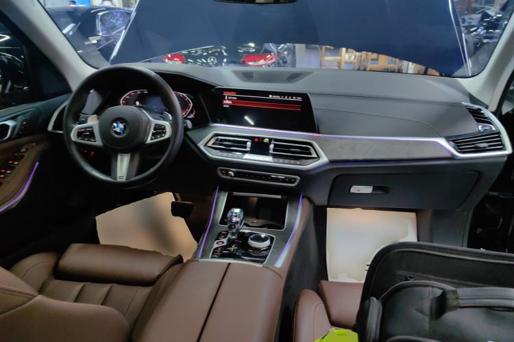 Used BMW X5 2021 Restyled xDrive30i M Sport Package Center Console