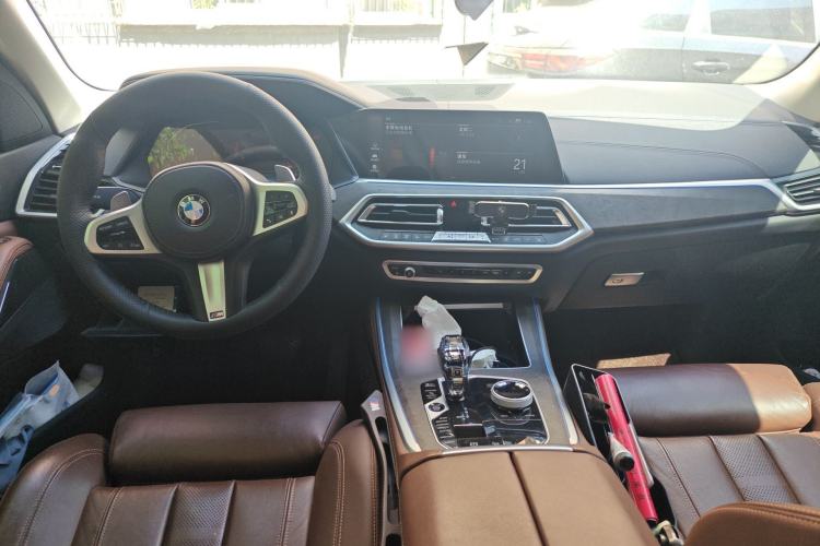 Used BMW X5 2021 xDrive30i M Sport Package Center Console