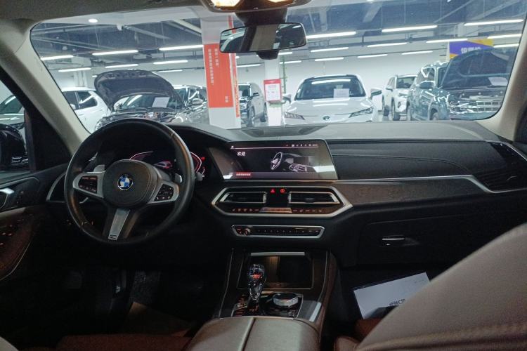 Used BMW X5 2021 xDrive30i M Sport Package Center Console