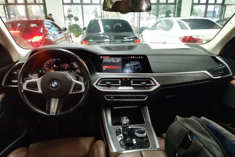 Used BMW X5 2021 xDrive30i M Sport Package Center Console