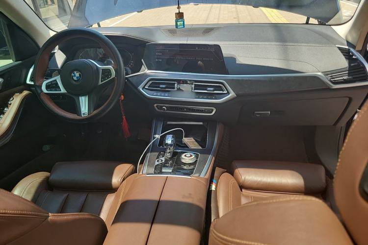 Used BMW X5 2021 xDrive30i M Sport Package Center Console